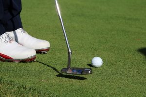 ゴルフでパット数はどれくらいを目指す？減らす方法と考え方