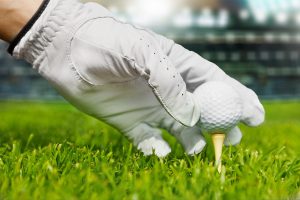 グローブは片手派？それとも両手派？