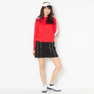 秋冬だからこそウェアに明るい色をプラス！おしゃれな色選びをご紹介